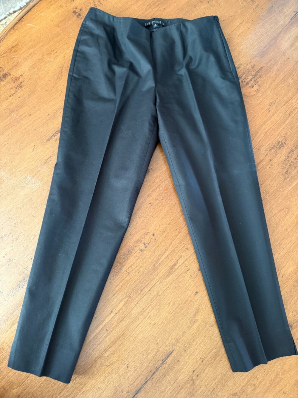 Lafayette 148 New York Black Capri Pants (Size 6)
